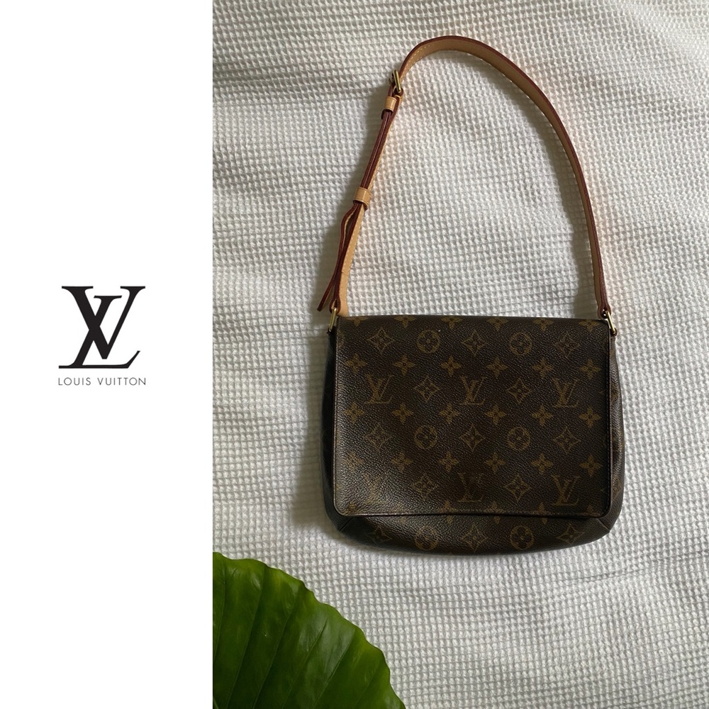 Louis Vuitton ✨ Perfect✨ Shoulder bag
